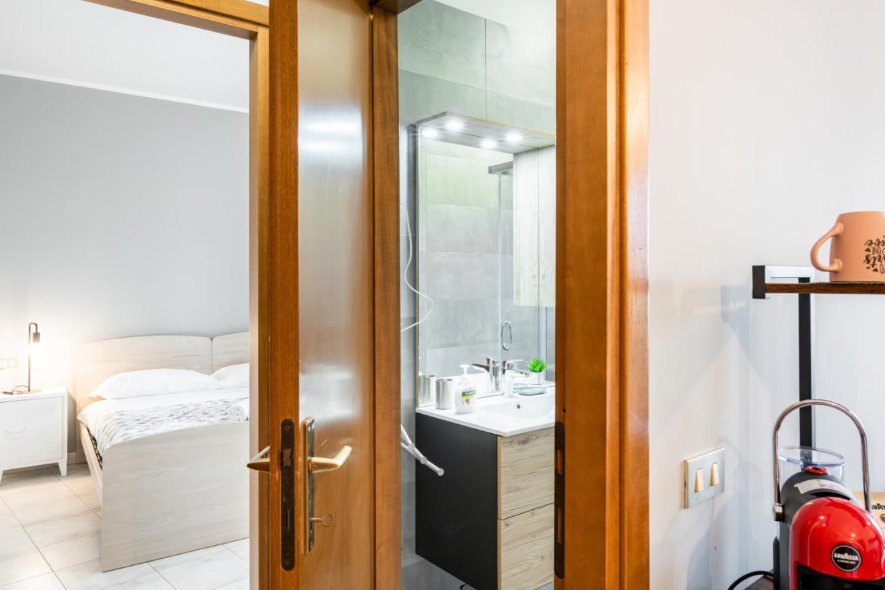Luni Mare Modern Balcony Flat Apartment Marinella di Sarzana Bagian luar foto
